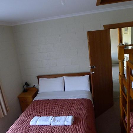 Willaway Motel Apartments Ulverstone Luaran gambar