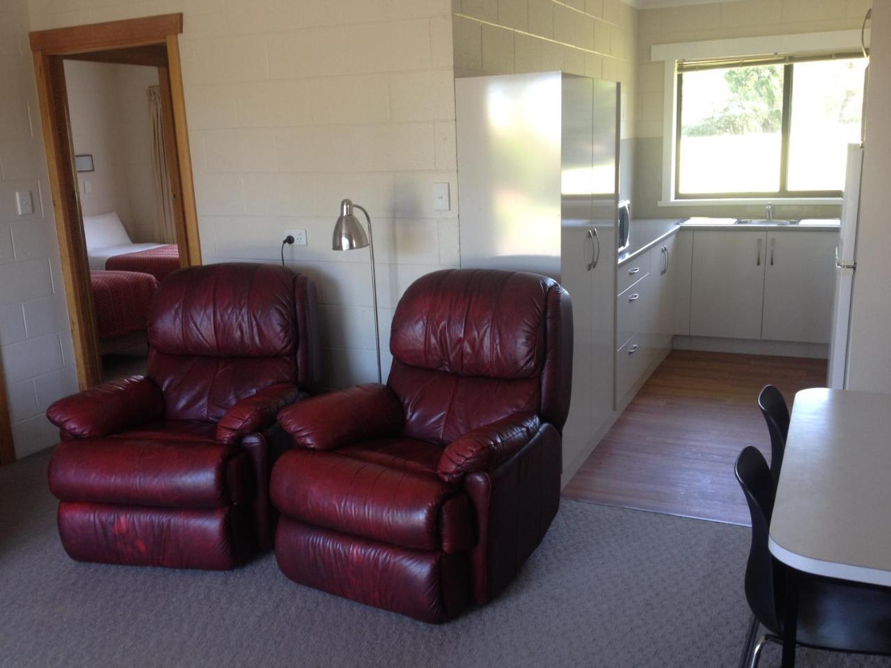 Willaway Motel Apartments Ulverstone Luaran gambar