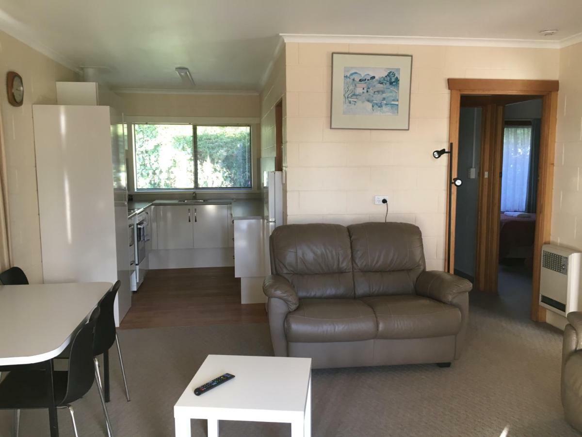Willaway Motel Apartments Ulverstone Luaran gambar